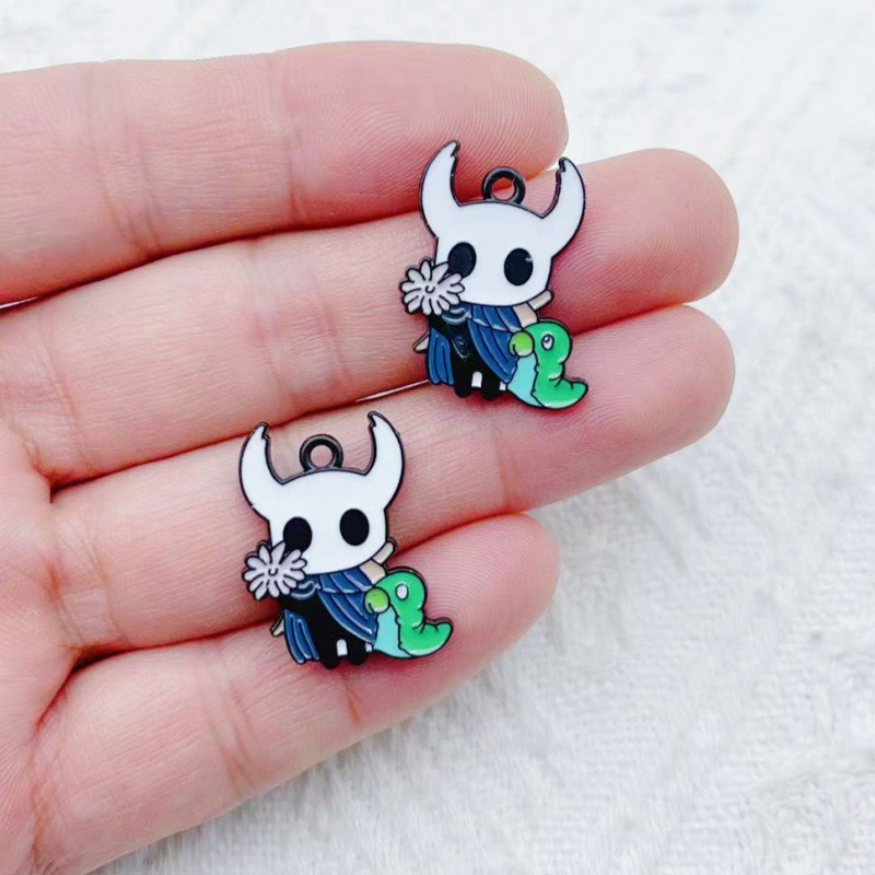 10pcs alloy drip oil cartoon a - Party Games Ideas recensione e prezzo