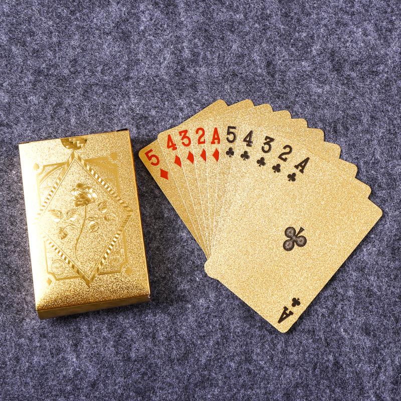 Gold Foil Skull Poker Cards Wa - Party Games Using Playing Cards recensione e prezzo