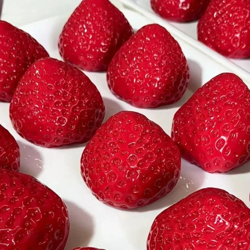 Strawberry Squeeze Toy Fidget  - Party Games Ideas recensione e prezzo