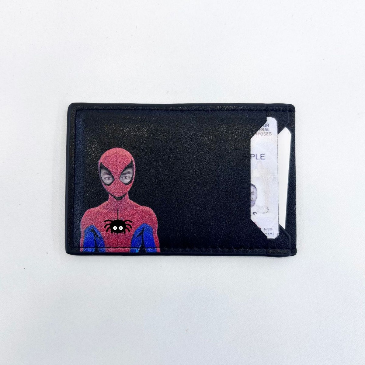 Marvel Hulk Captain America Pu - Scavenger Hunt Card recensione e prezzo