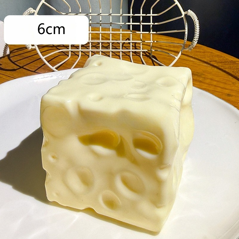 Jumbo Cheese Cube Stress Ball  - Party Games Ideas recensione e prezzo